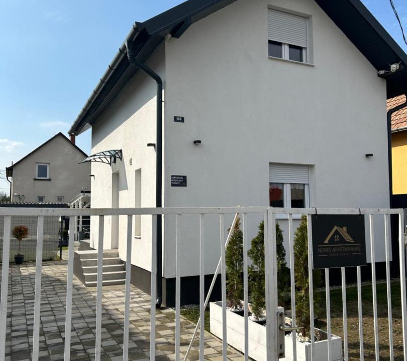 Photo of Buildings in Toalmas