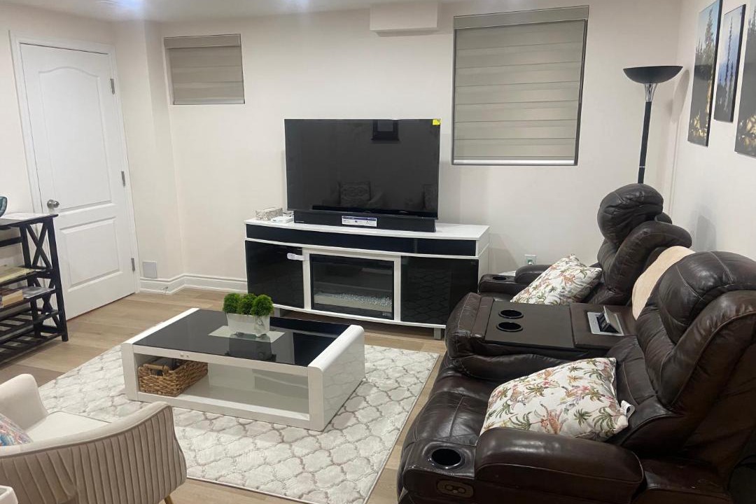 Photo of Livingroom in Halton Regional Municipality