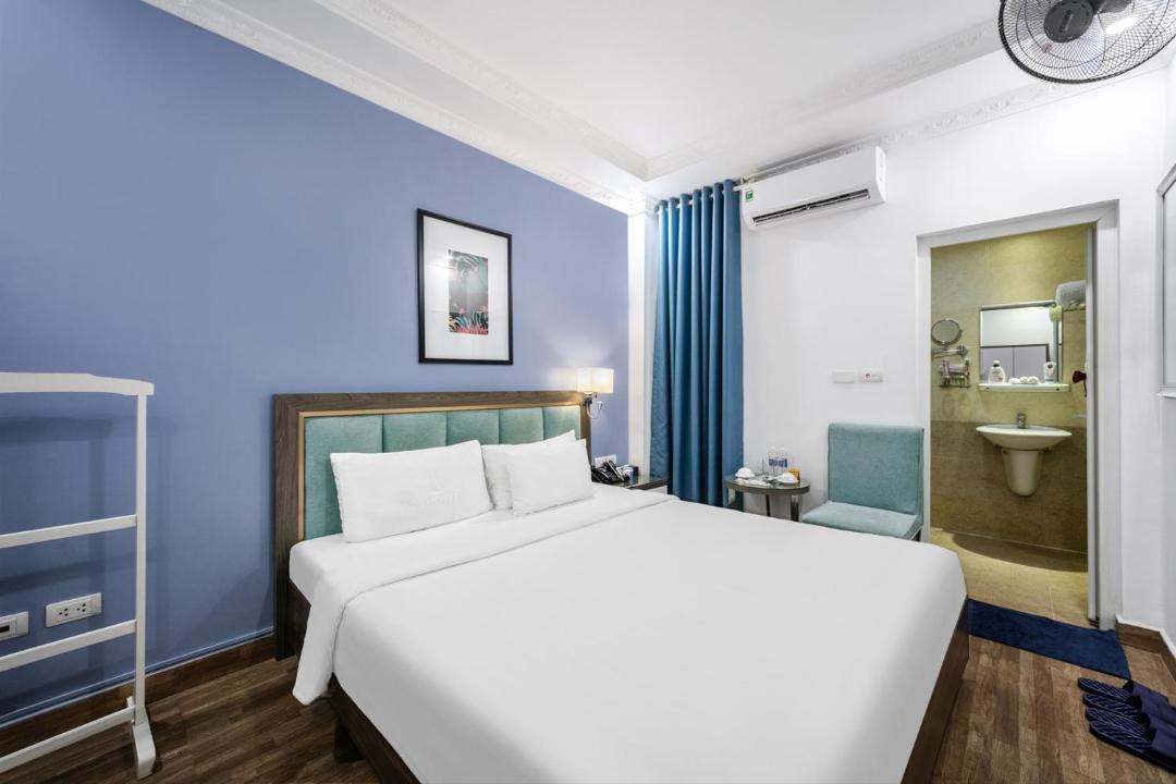 Photo of Bedroom in Truc Bach