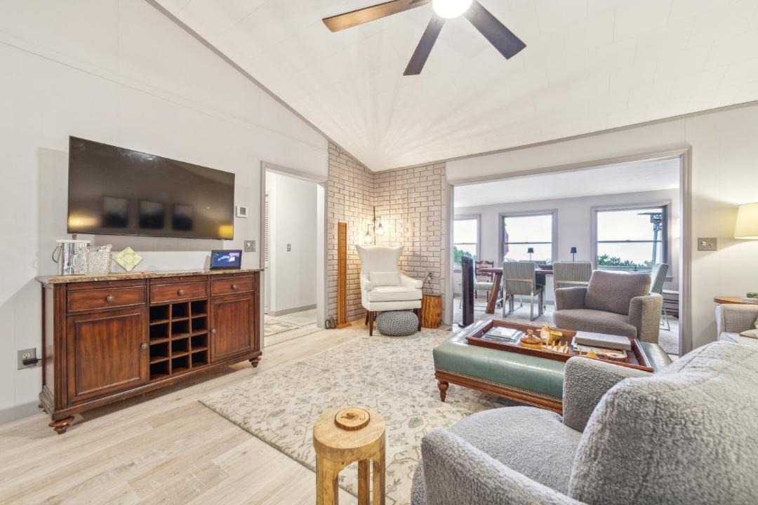 Photo of Livingroom in Sylva