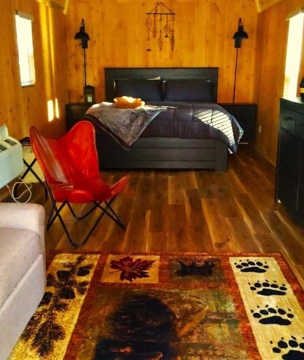 Photo of Livingroom in Cave Junction
