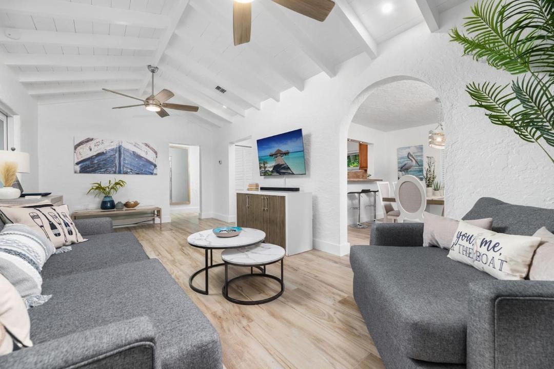Photo of Livingroom in Riverside Park