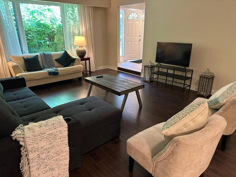 Photo of Livingroom in Mineola
