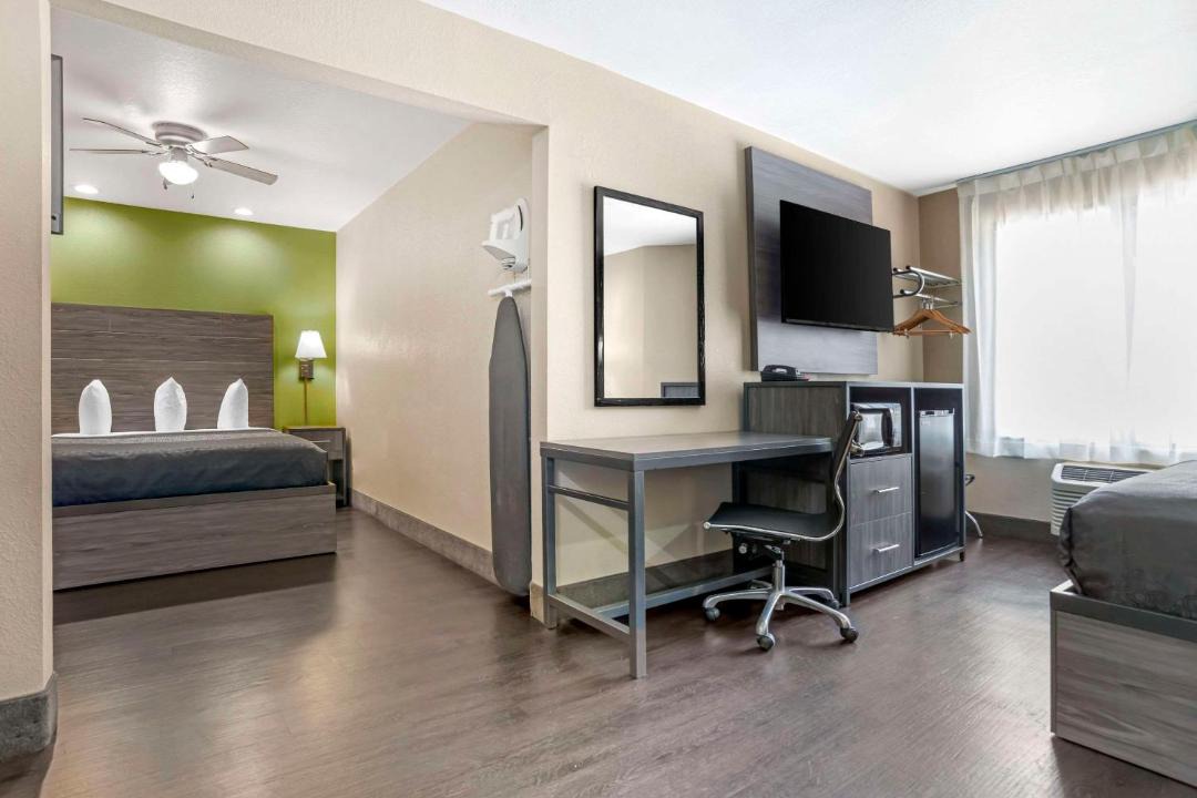 Photo of Bedroom in Tuscaloosa