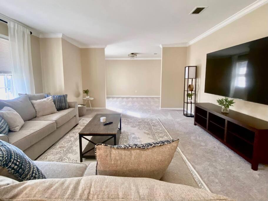 Photo of Livingroom in Silver Creek