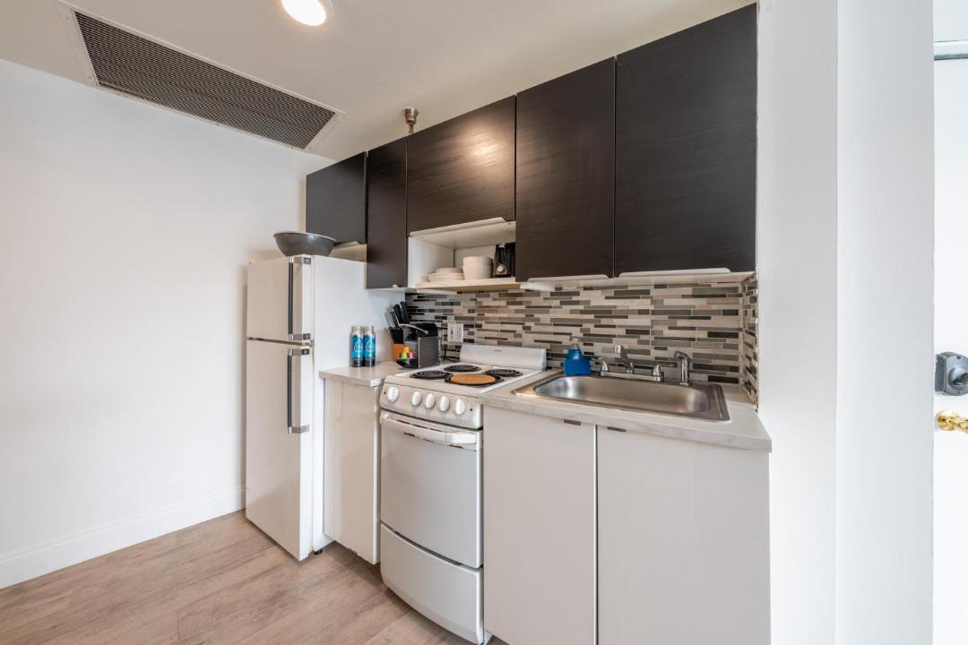 Photo of Kitchen in Flamingo/Lummus