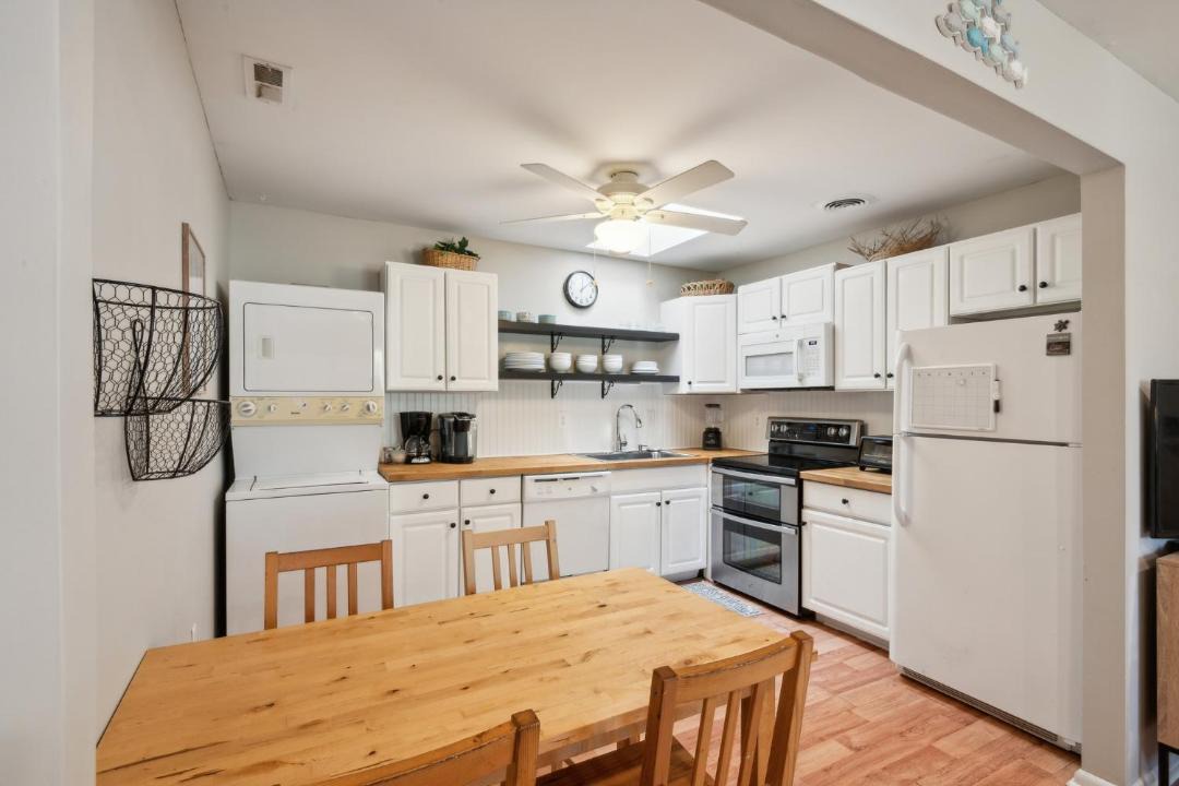 Photo of Kitchen in Village Green