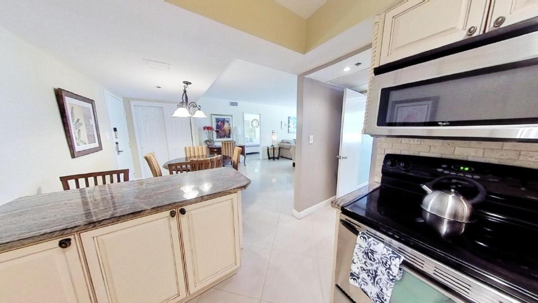 Photo of Kitchen in Mid Beach