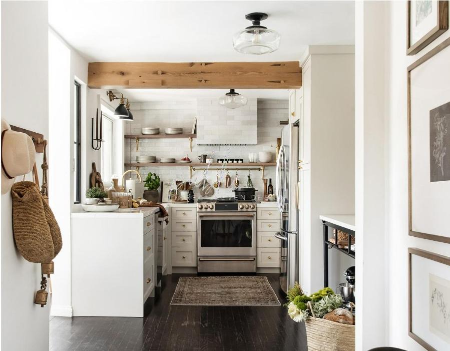 Photo of Kitchen in Woodland Hills