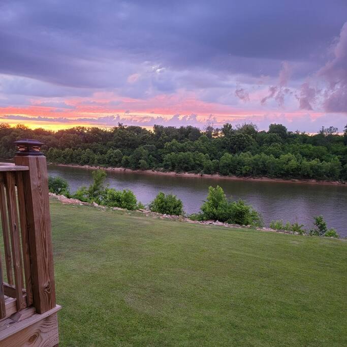 Photo of Patio Balcony in Elrod