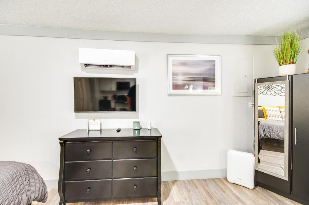 Photo of Bedroom in Greenwood