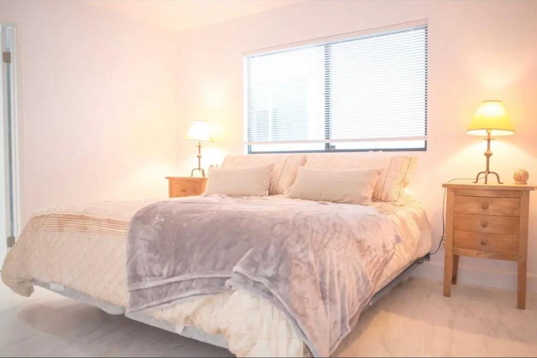 Photo of Bedroom in Belmont Shore