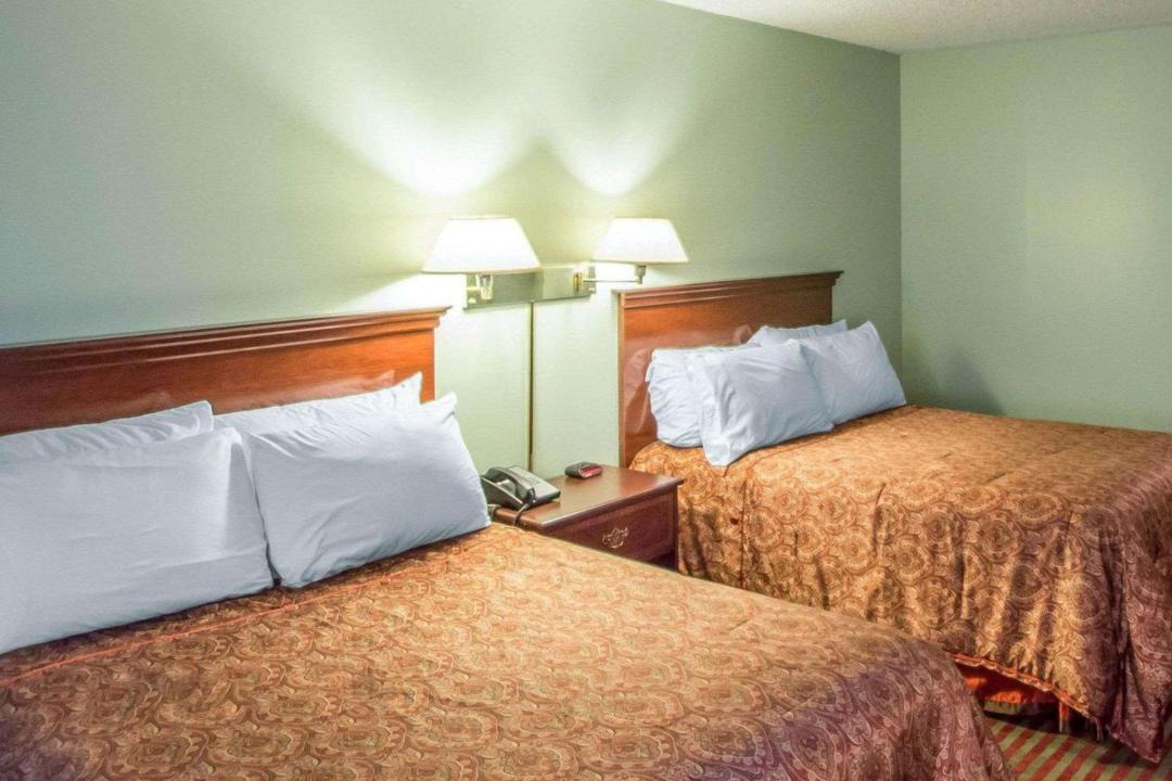 Photo of Bedroom in Lakeville