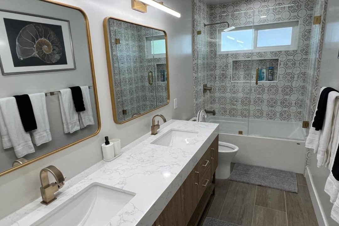 Photo of Bathroom in Hollywood Hills West
