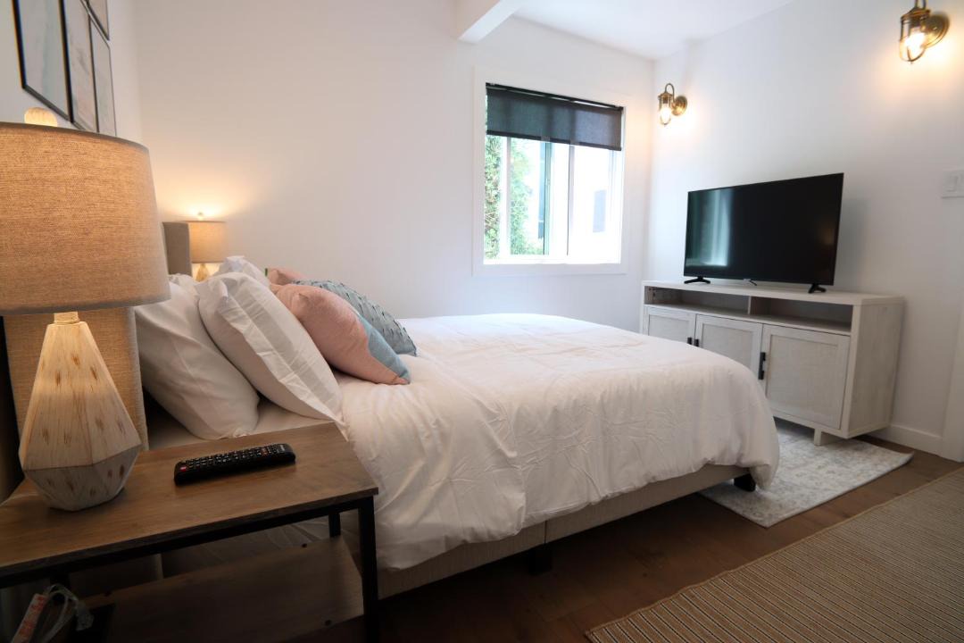 Photo of Bedroom in Village of La Jolla