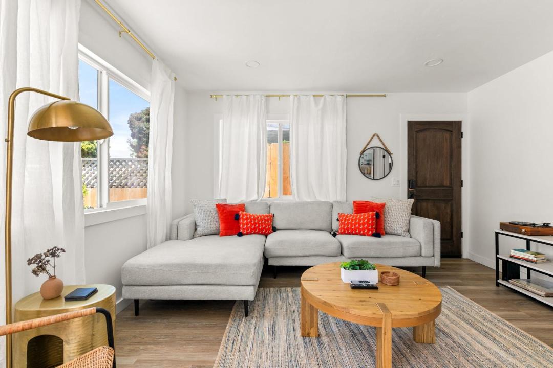 Photo of Livingroom in Crown Point