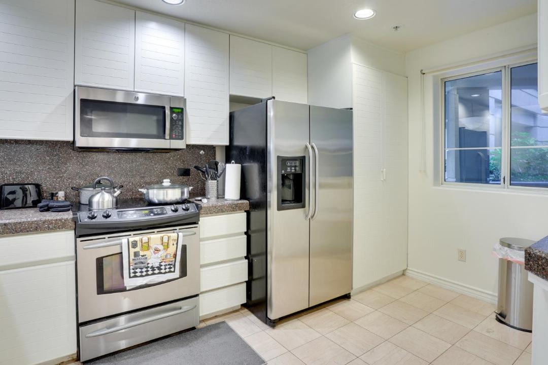 Photo of Kitchen in Airport Area