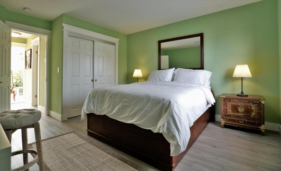 Photo of Bedroom in La Jolla Mesa
