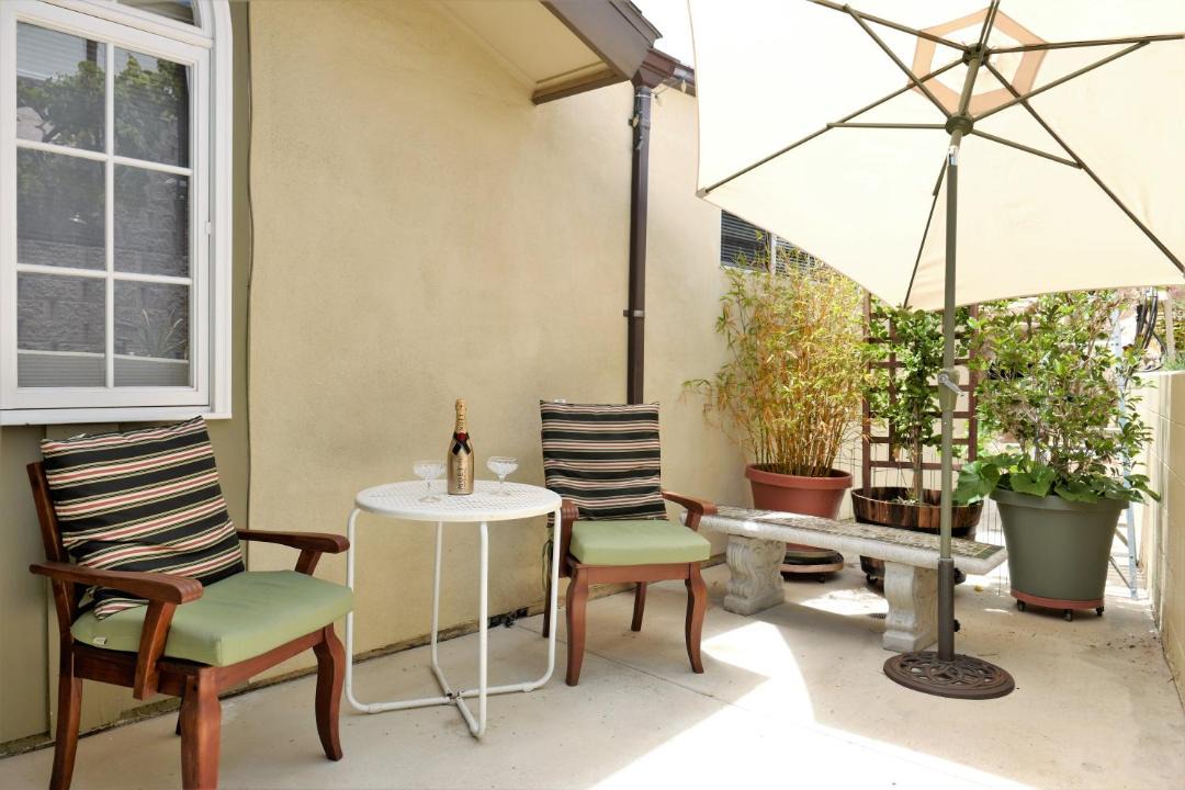 Photo of Patio Balcony in La Jolla Mesa