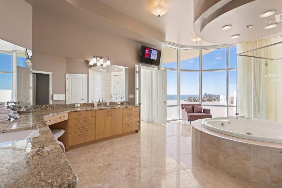 Photo of Bathroom in Orange Beach