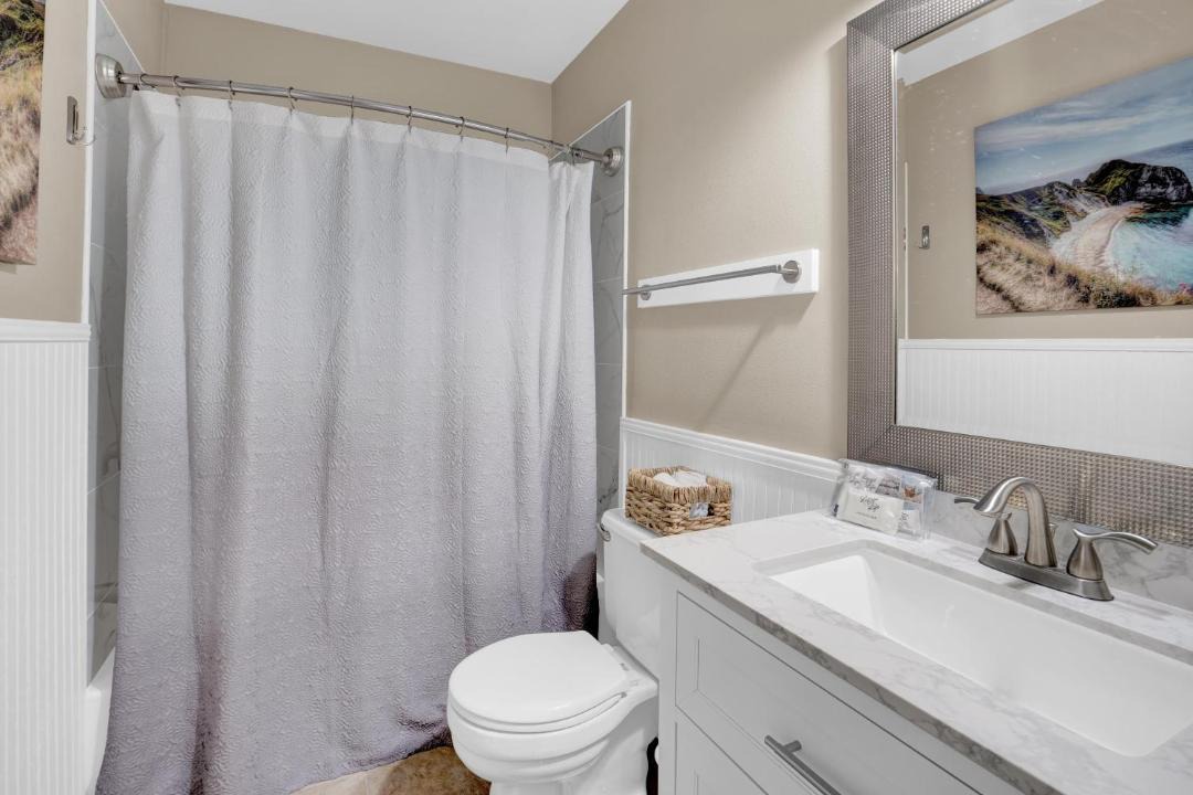Photo of Bathroom in Orange Beach