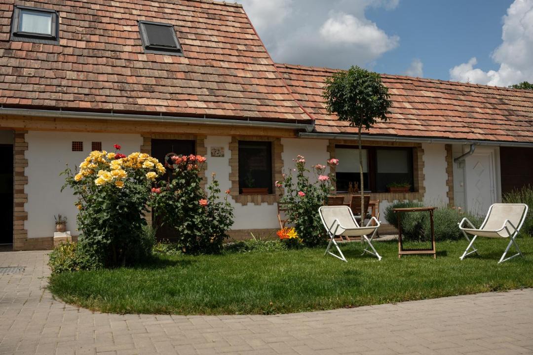 Photo of Others in Szekszard