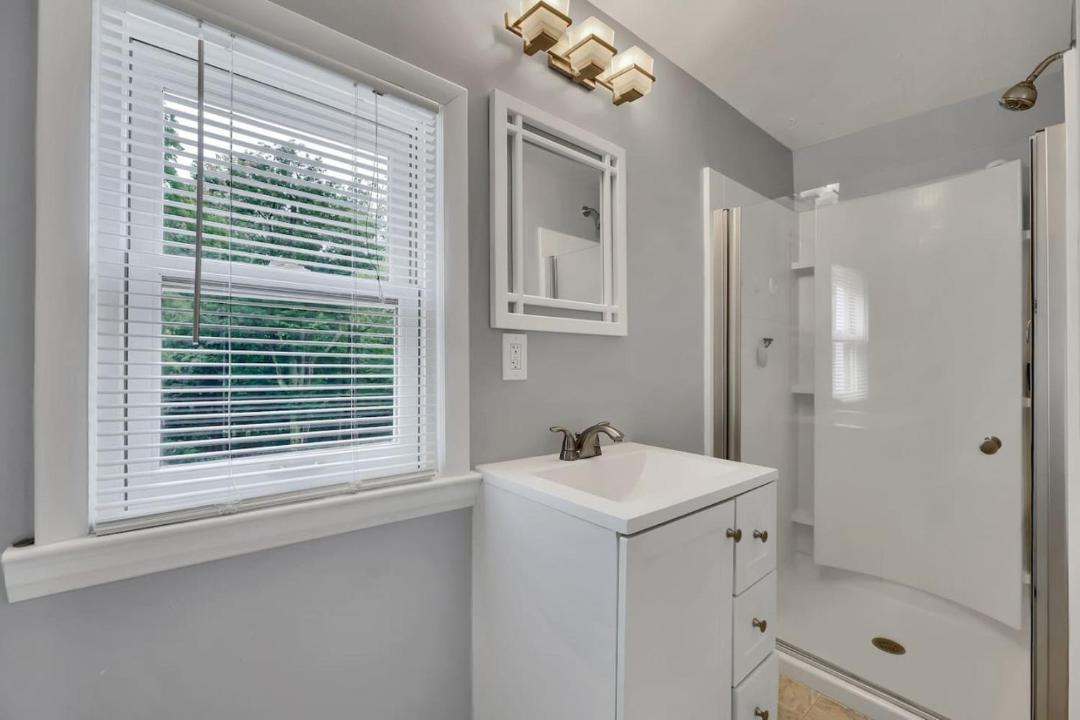 Photo of Bathroom in Firthcliffe