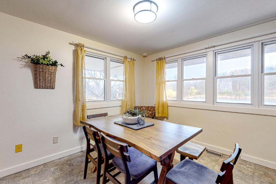 Photo of Livingroom in Canandaigua