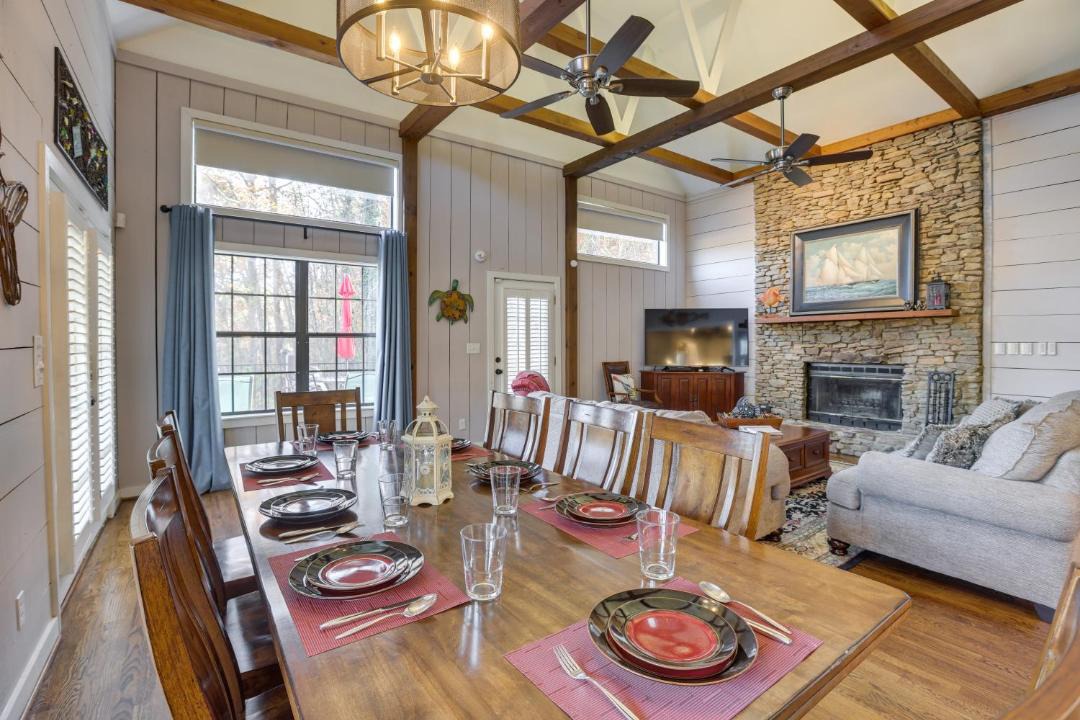Photo of Livingroom in Shelby