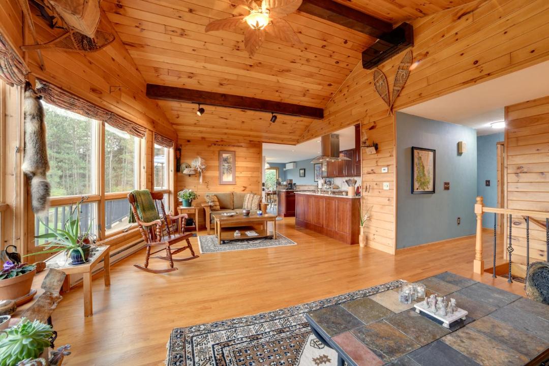 Photo of Livingroom in Dryden