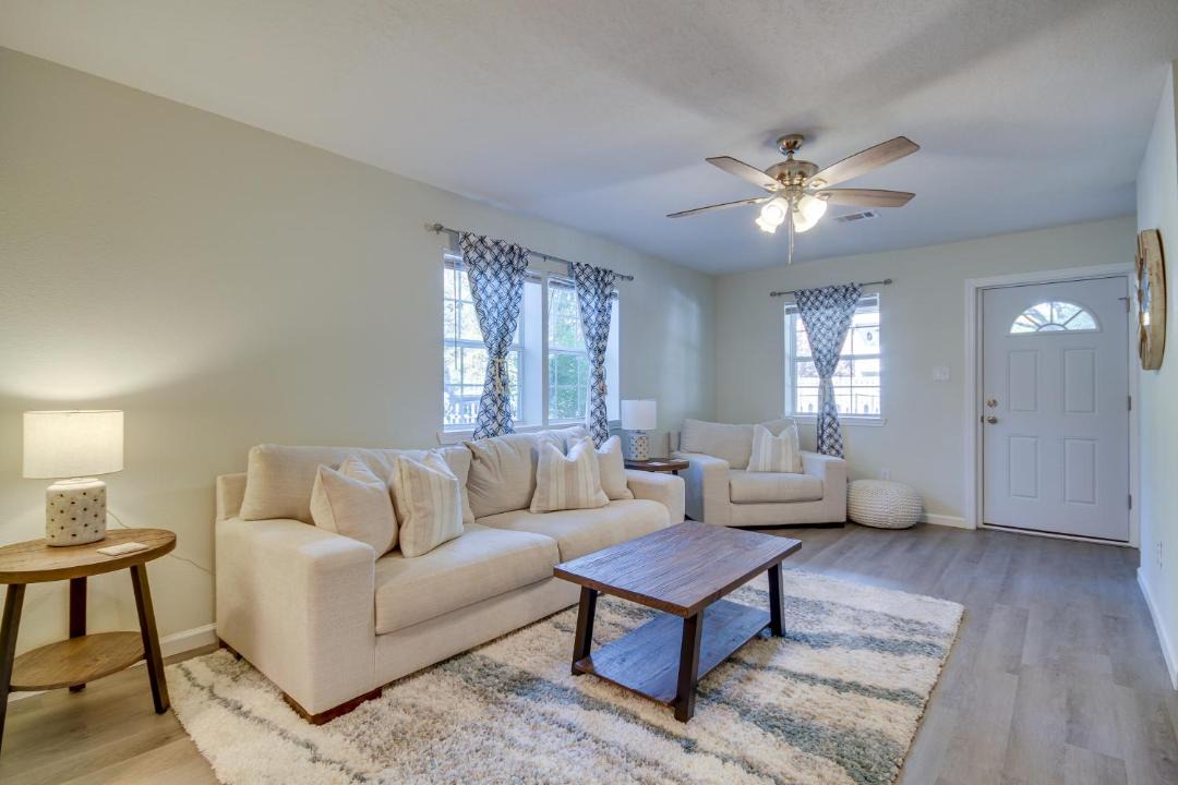 Photo of Livingroom in Gulfport
