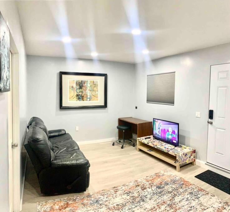 Photo of Livingroom in Santa Ana