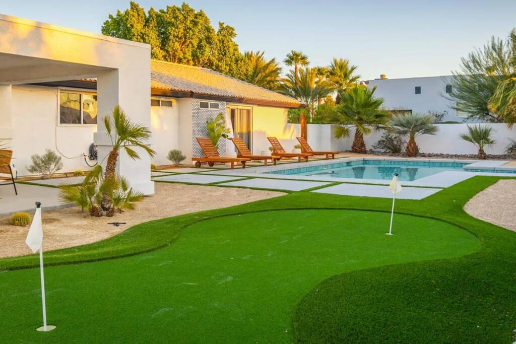 Photo of Outdoor in Desert Park Estates