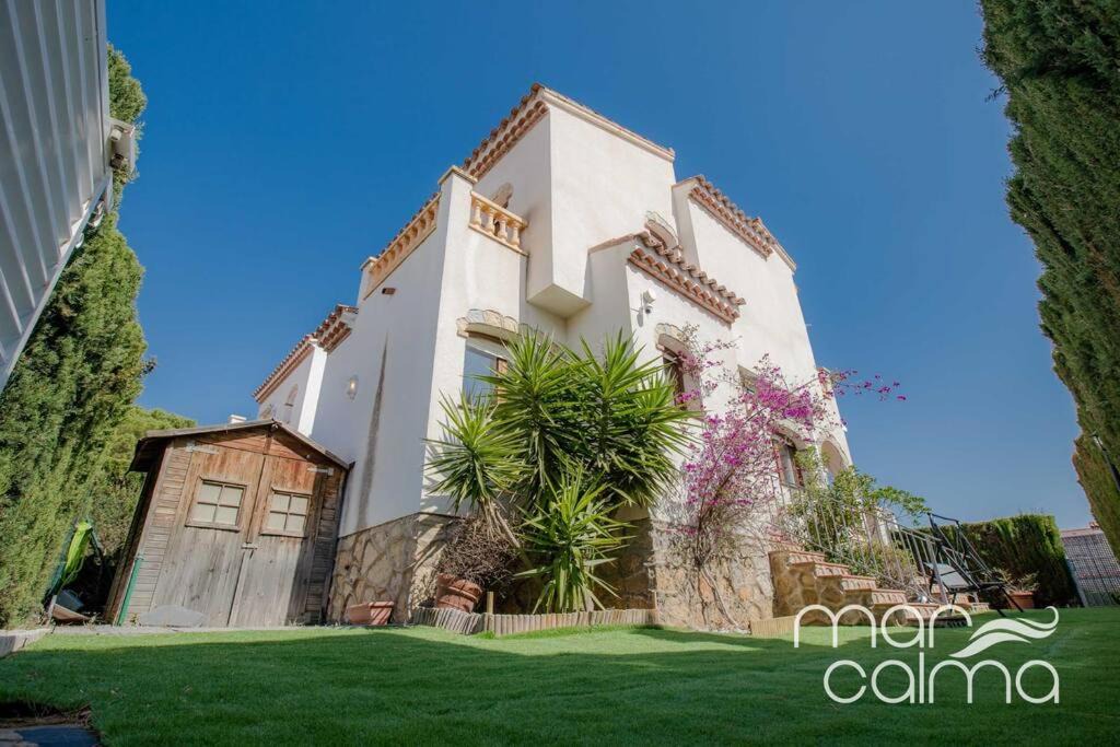Photo of Buildings in Miami Platja