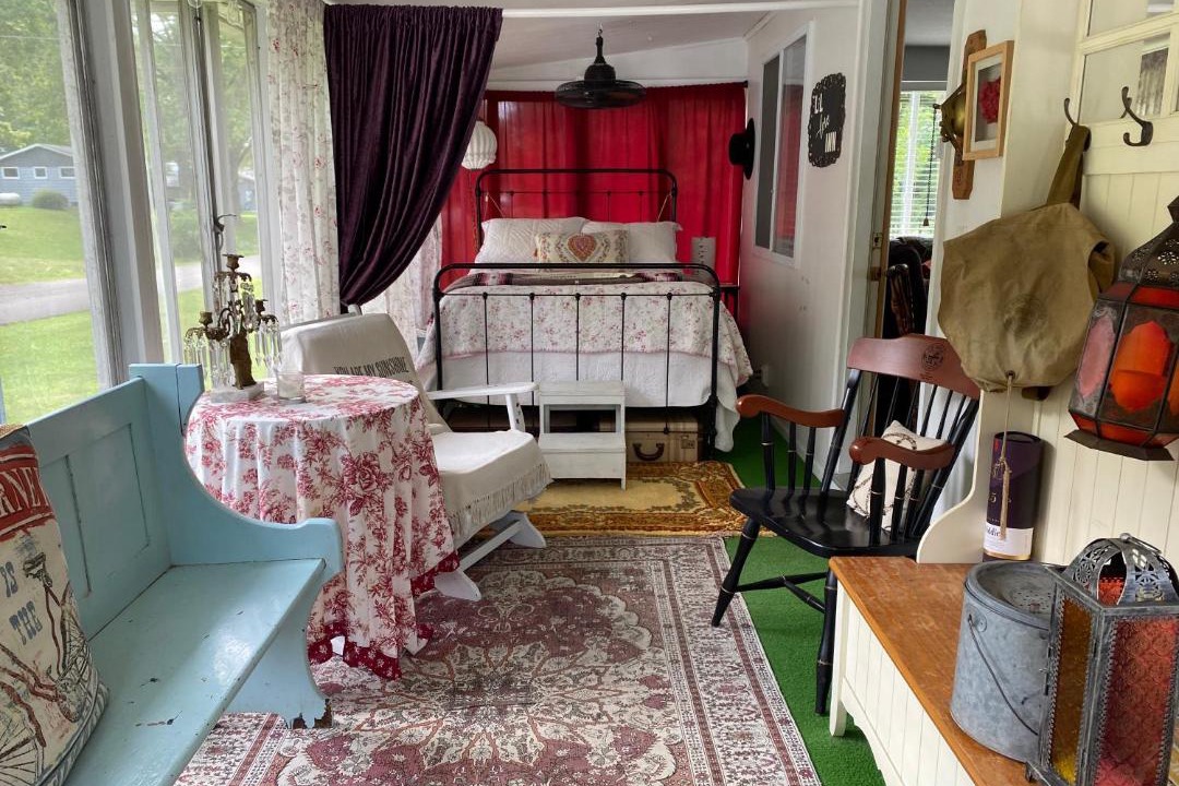 Photo of Livingroom in Cambridge Springs