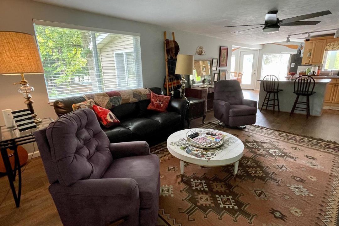 Photo of Livingroom in Cambridge Springs