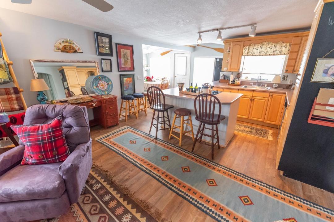 Photo of Livingroom in Cambridge Springs