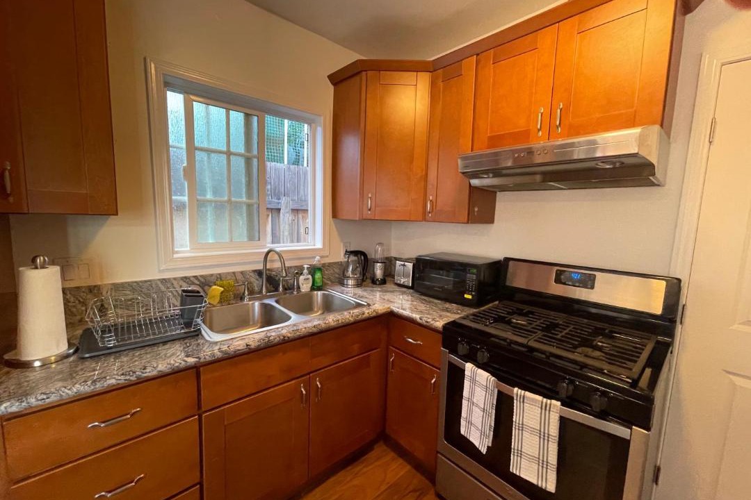 Photo of Kitchen in North of Wilshire