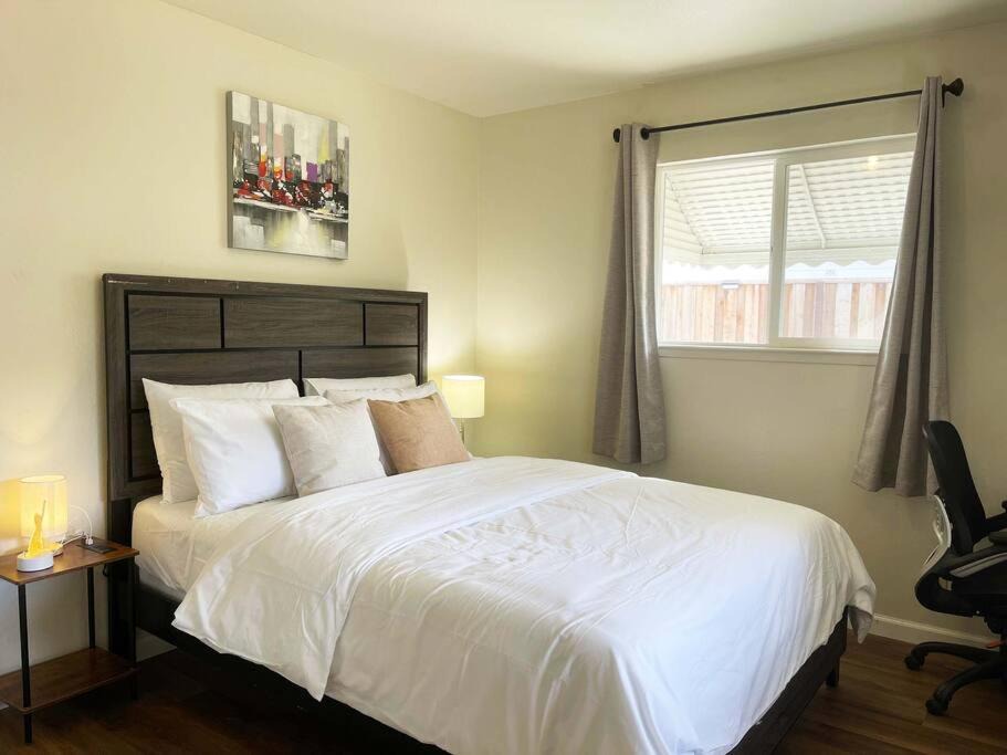 Photo of Bedroom in Campbell