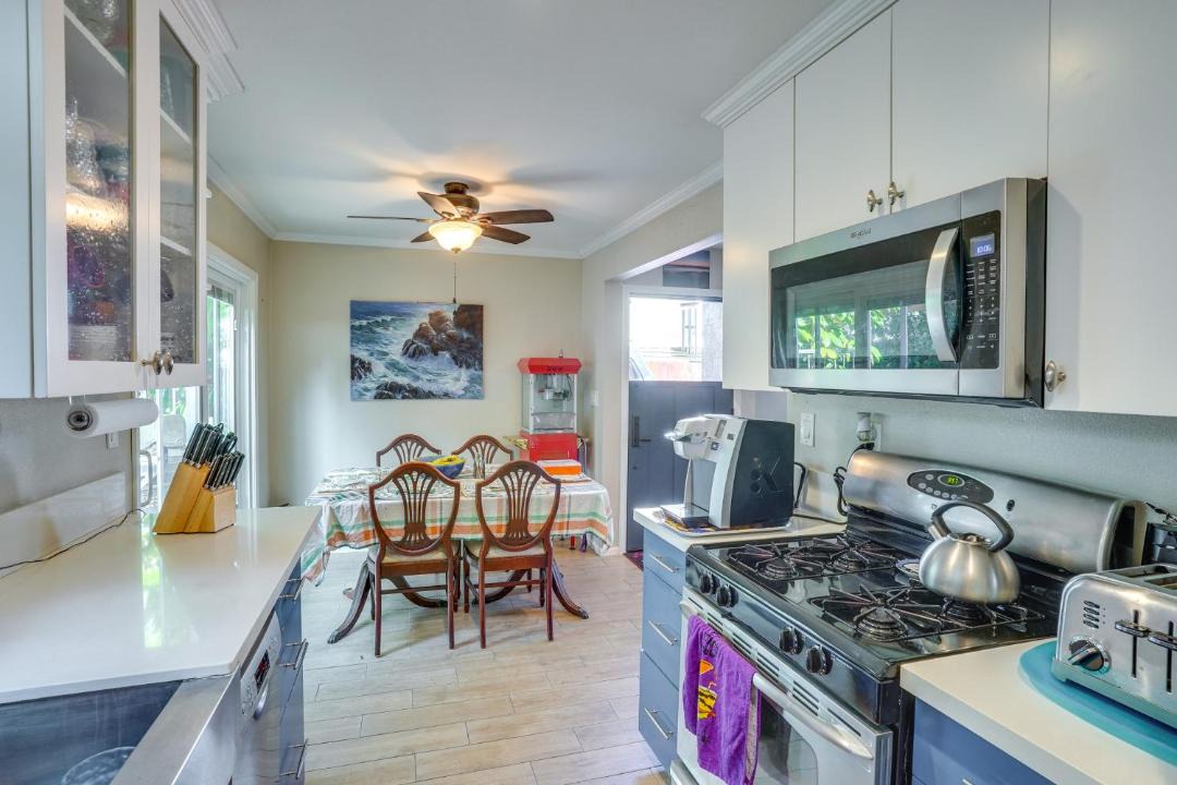 Photo of Livingroom in East Side Costa Mesa