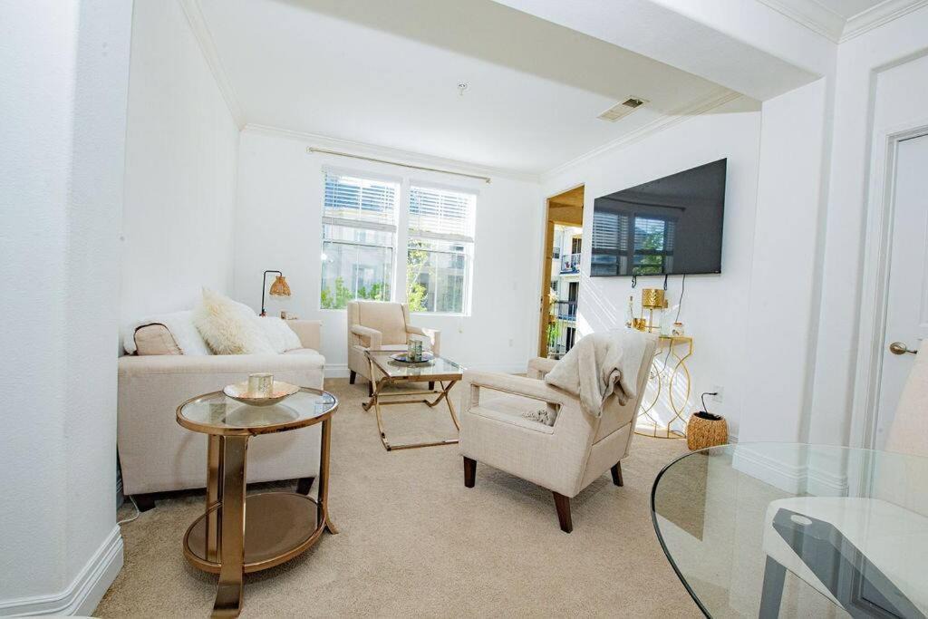 Photo of Livingroom in Airport Area