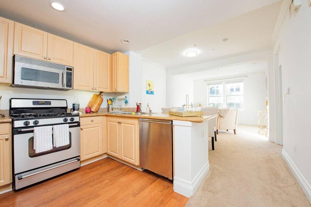 Photo of Kitchen in Airport Area