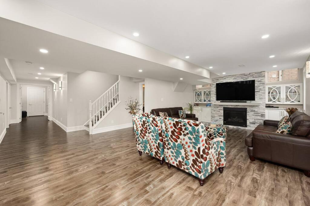Photo of Livingroom in Brampton