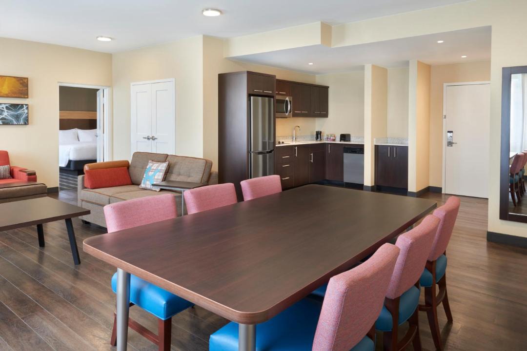 Photo of Livingroom in Oakville