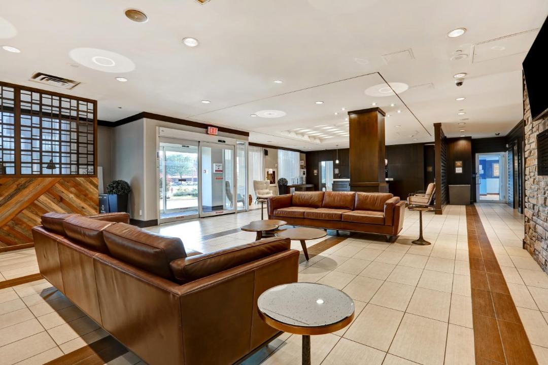 Photo of Livingroom in Northeast Mississauga