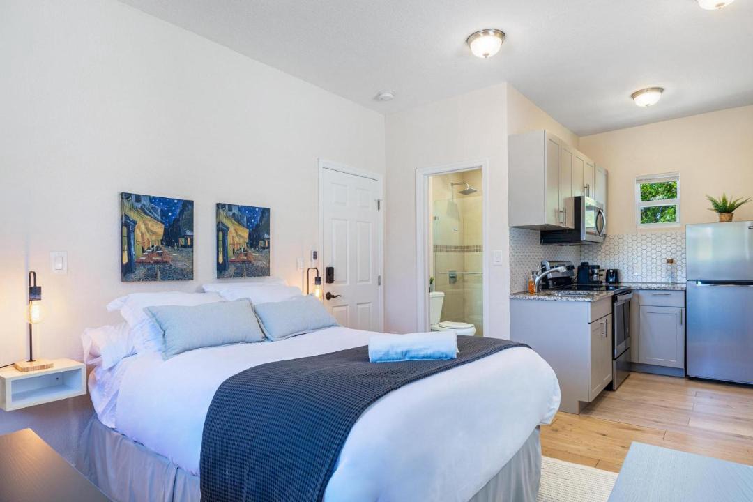 Photo of Bedroom in Poinciana Park