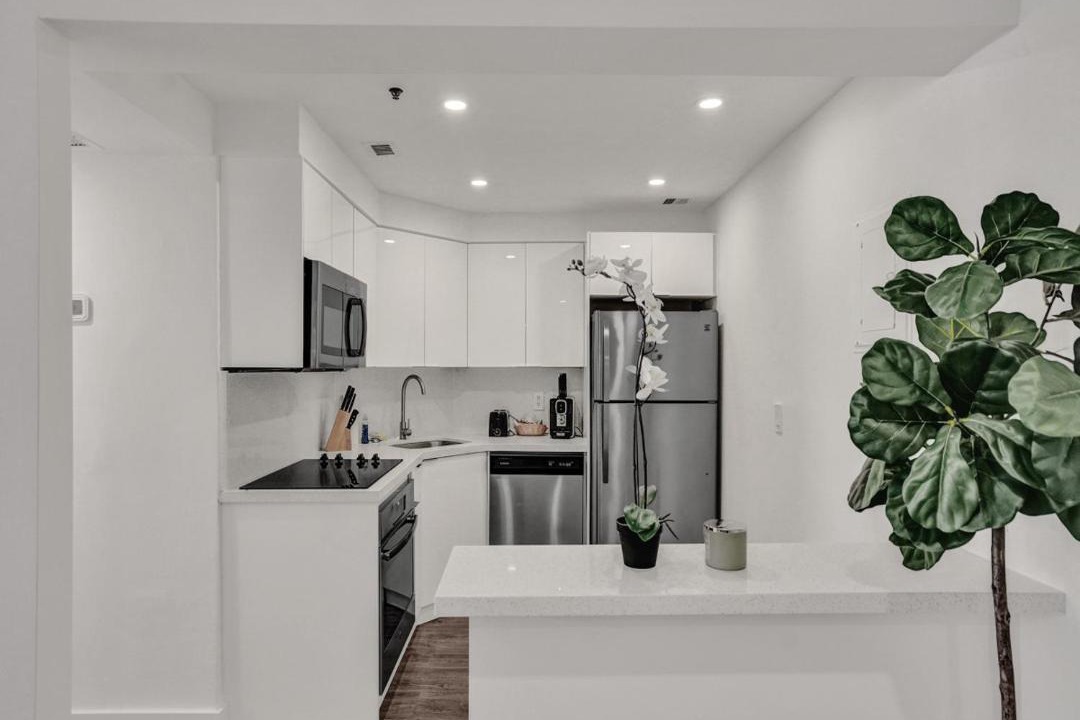 Photo of Kitchen in Mid Beach