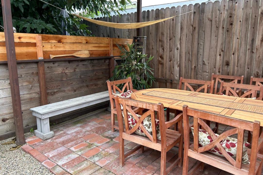 Photo of Patio Balcony in East Side Costa Mesa