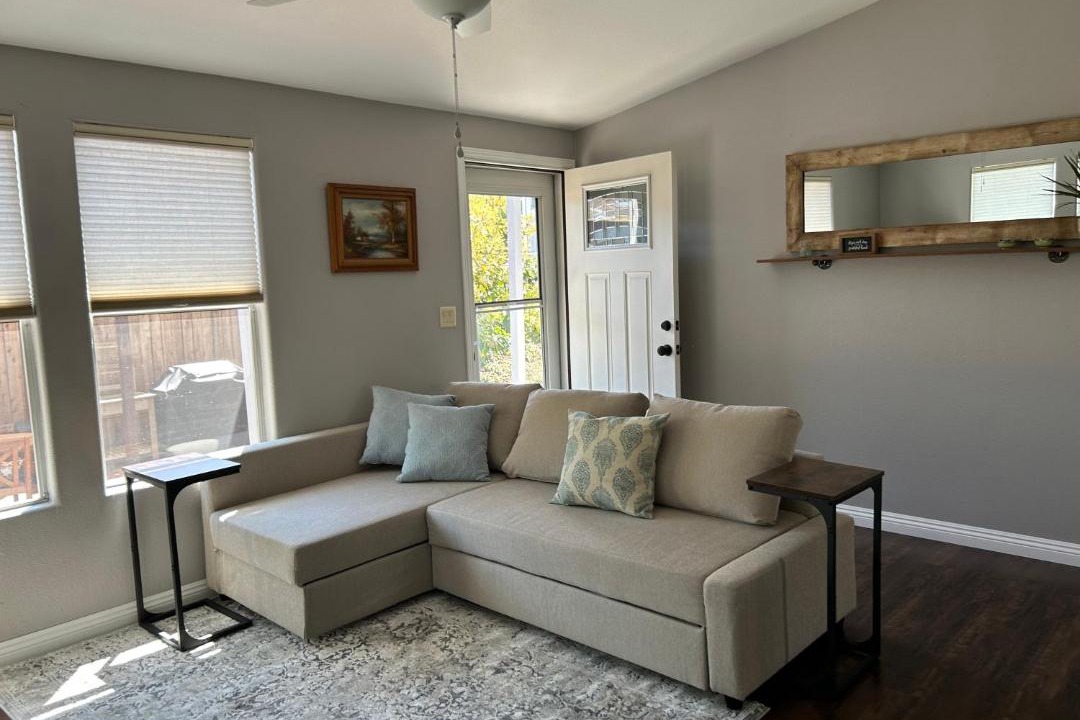 Photo of Livingroom in East Side Costa Mesa