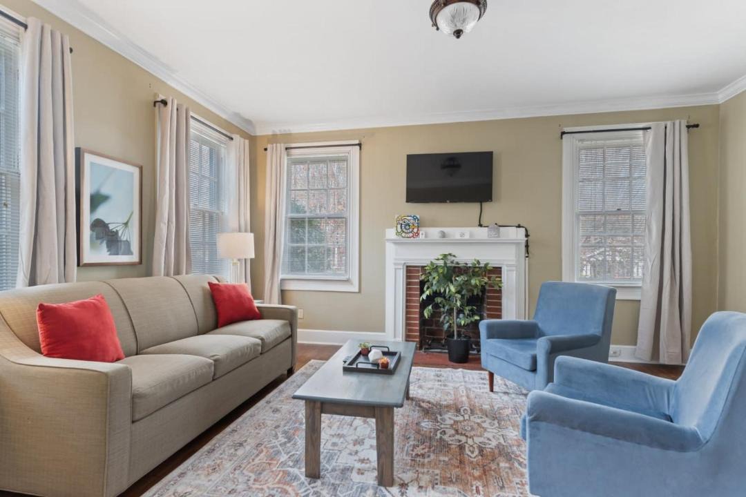 Photo of Livingroom in Montgomery